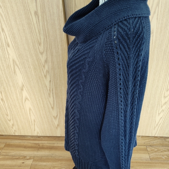 Women's cowl neck Cabi sweater - Picture 3 of 5